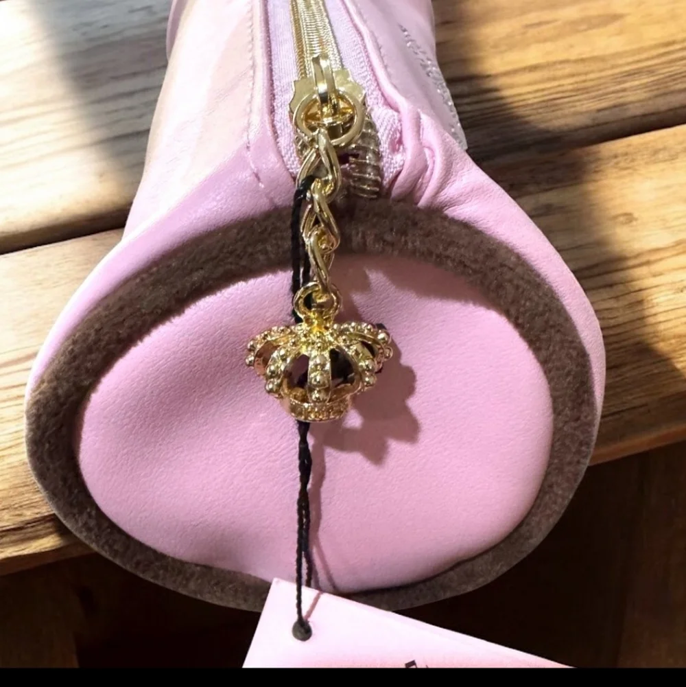 Juicy Couture stylish chic